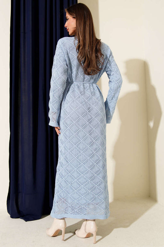 فستان تريكو مربعات مزخرف بحزام حبل باللون الأزرق الفاتح