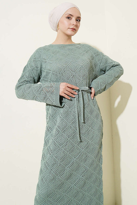 Strickkleid mit quadratischem Lochmuster und Gürtel in Mint