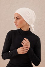Bonnet Écru Sans Couture Et Soyeux