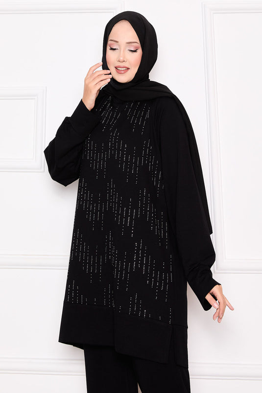 طقم أويشو مكون من قطعتين باللون الأسود مع تفاصيل حجرية لامعة