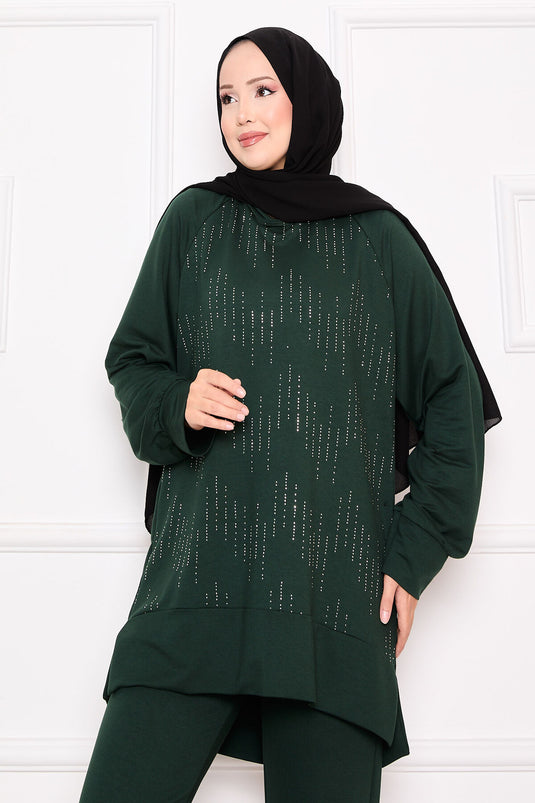 طقم أويسو من قطعتين من الزمرد مع تفاصيل حجرية لامعة