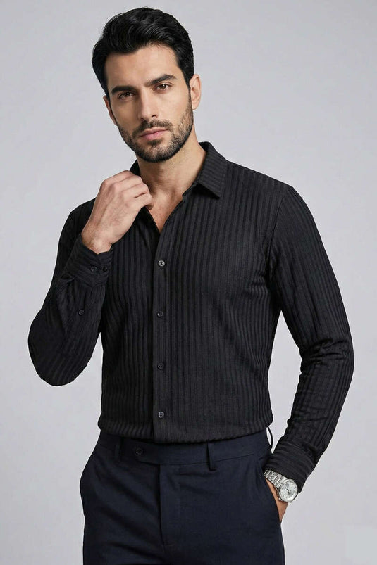 قميص رجالي أسود مخطط عمودي بنقشة جاكار