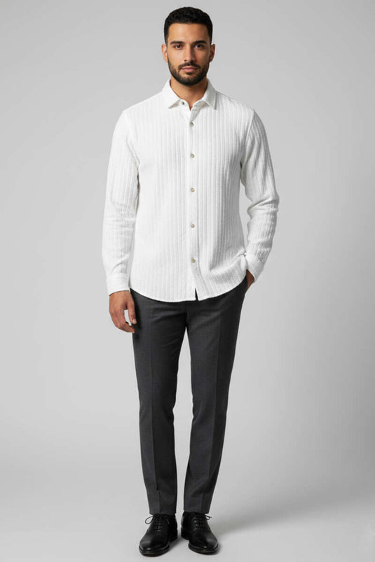 قميص رجالي بنقشة جاكار، لون بيج فاتح