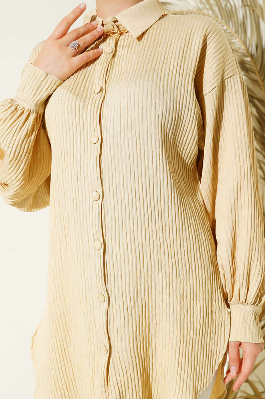 Chemise basique beige à rayures en relief