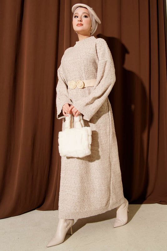 فستان محبوك منقوش باللون البيج