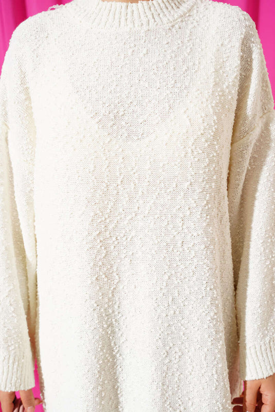 Robe en maille à motif en relief écru