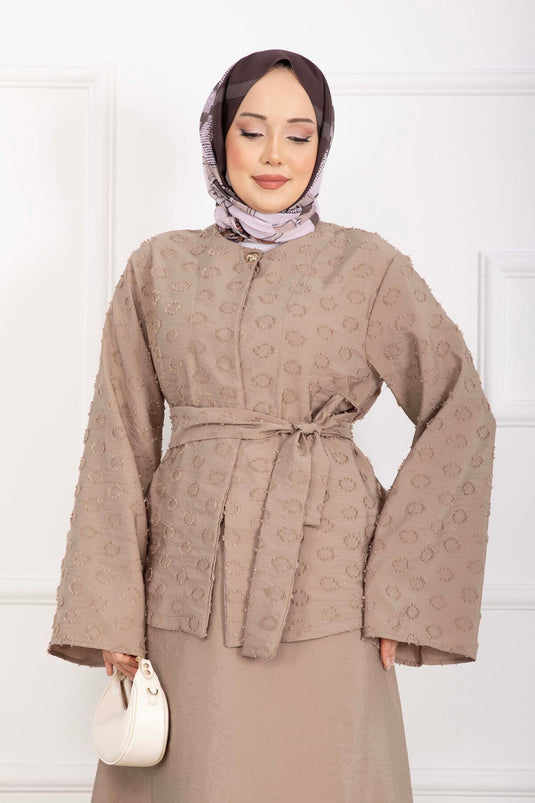 طقم تنورة مزخرفة بحزام بلون فيزون
