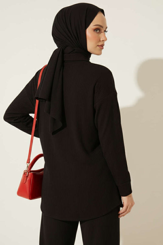 طقم مزدوج من قماش المخمل ذو الخصلات باللون الأسود