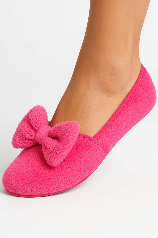 شباشب نسائية مخملية مزينة بشريط، لون فوشيا