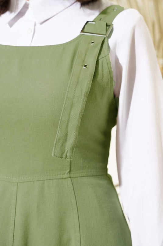 سترة من الجبردين بأشرطة سميكة باللون الأخضر اللوزي