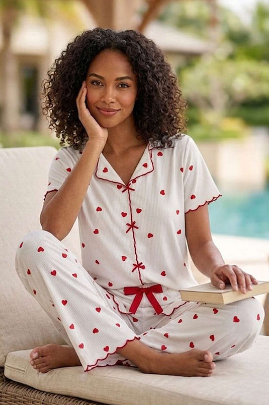 Kalp Desen Kısa Kollu Fiyonklu Pijama Takımı Beyaz