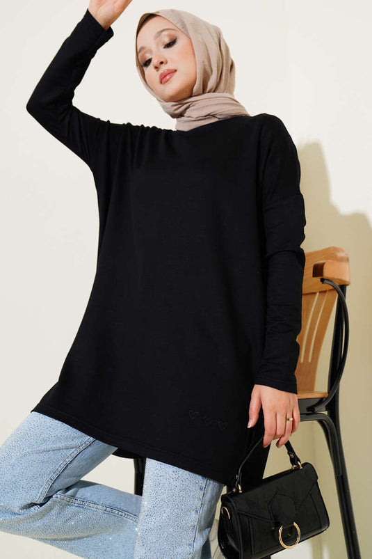 تونيك أساسي أسود بتفاصيل على شكل قلب