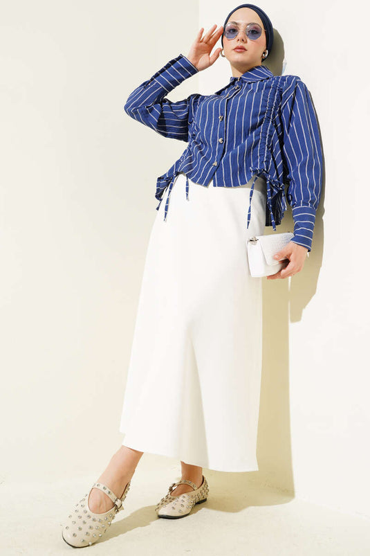 قميص قصير متجمع بأزرار أمامية على شكل قلب، أزرق داكن