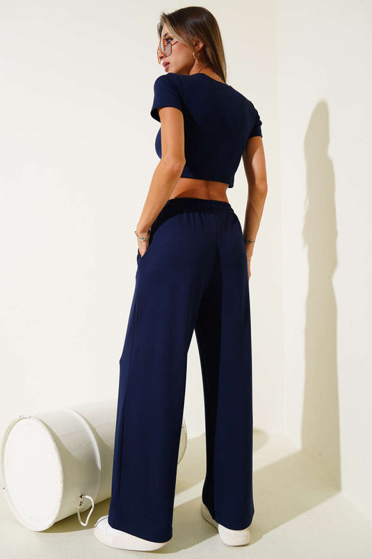 Kalp Nakış Detaylı Crop İkili Takım Lacivert