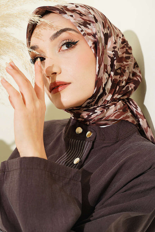 وشاح ناعم بنقشة تمويه بلون فيزون