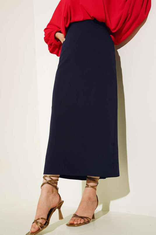 Kapalı Yırtmaçlı Kalem Etek Lacivert