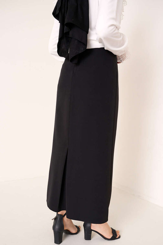 تنورة قلم رصاص بفتحة مغلقة باللون الأسود