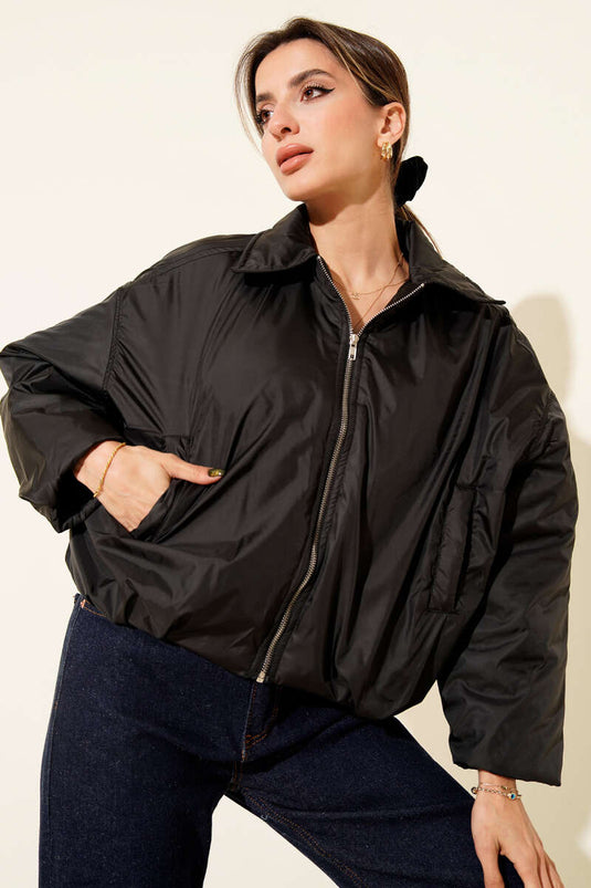 Schwarze gesteppte Bomberjacke