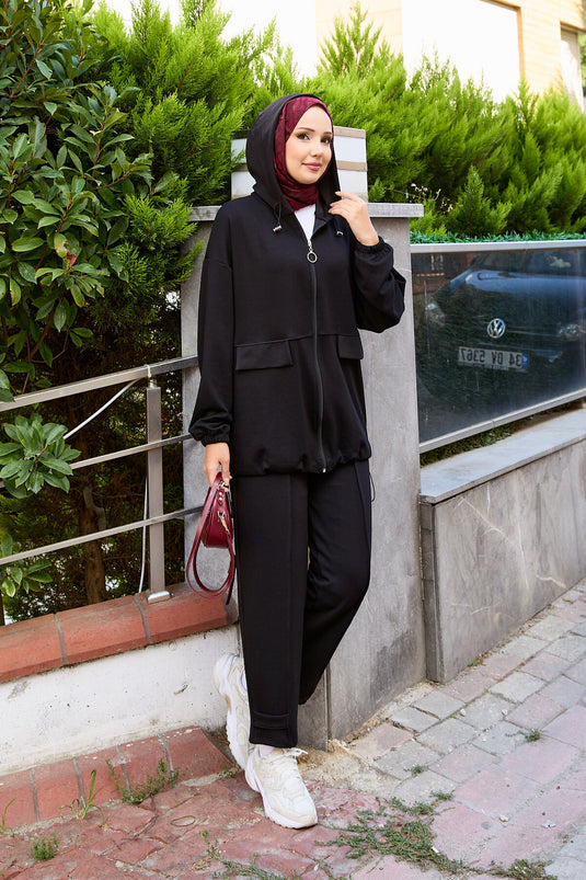 بدلة أويشو سوداء من قطعتين بغطاء رأس وسحاب