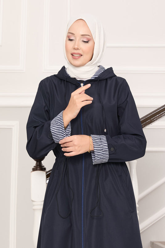 Trench-coat long à capuche et taille ajustable, bleu marine