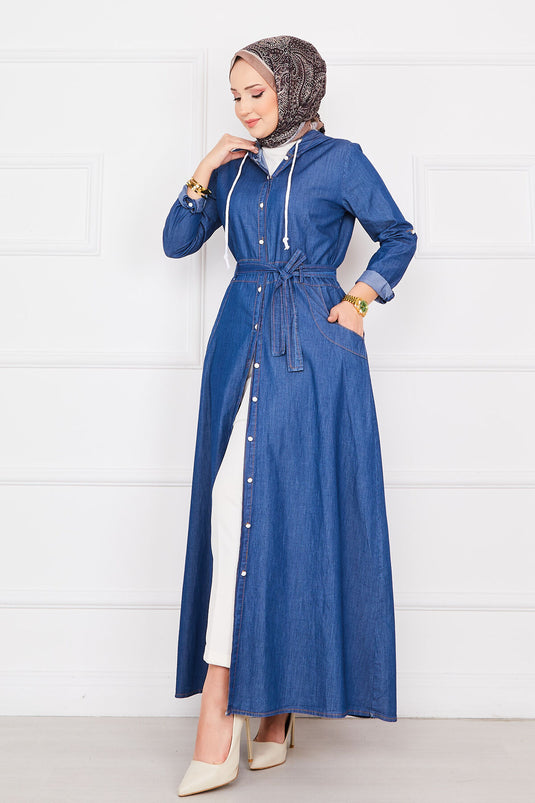 Vestido vaquero con hijab y bolsillos con capucha azul