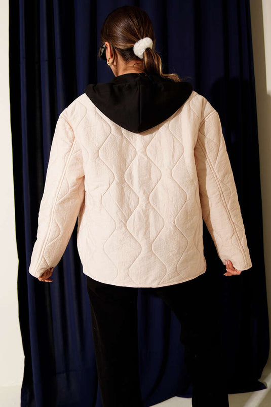 Chaqueta acolchada con capucha y botones, beige