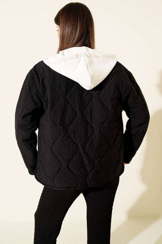 Chaqueta acolchada con capucha y botones, negra