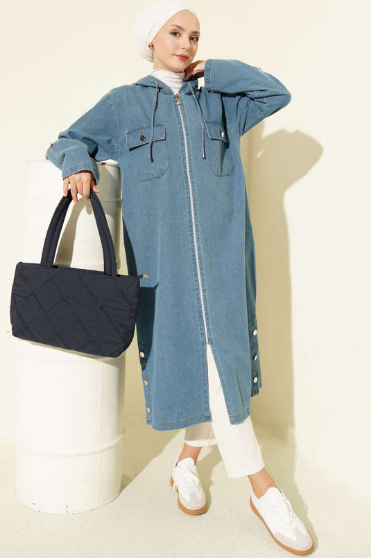 Giacca Con Cappuccio E Zip In Azzurro Chiaro Con Dettagli