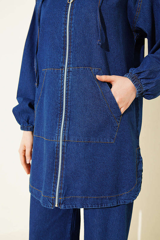 Ensemble en jean bleu marine avec capuche, fermeture éclair et poches