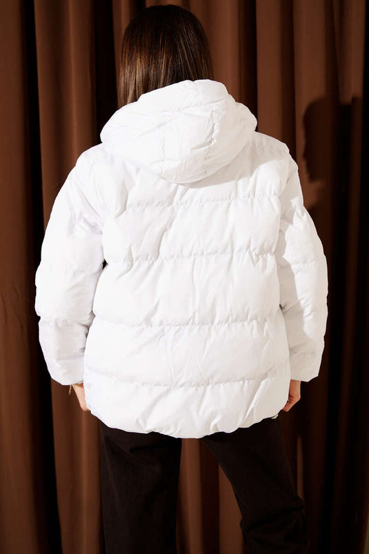 Doudoune courte blanche à capuche et fermeture éclair