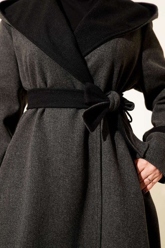 معطف كشمير بغطاء رأس وحزام، لون أنثراسيت
