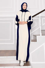 Robe de sport à capuche en tricot écru-bleu marine