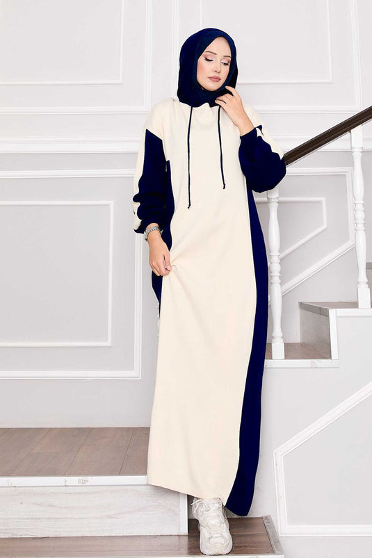 Robe de sport à capuche en tricot écru-bleu marine