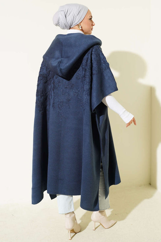 Poncho à capuche en maille indigo
