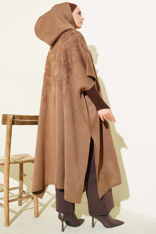 Poncho à capuche en maille Latte