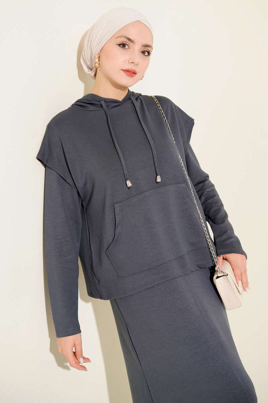 Vestito Loyşa con Gilet e Cappuccio Fumo