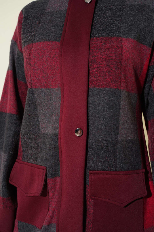 Casquette Bordeaux à motif carré