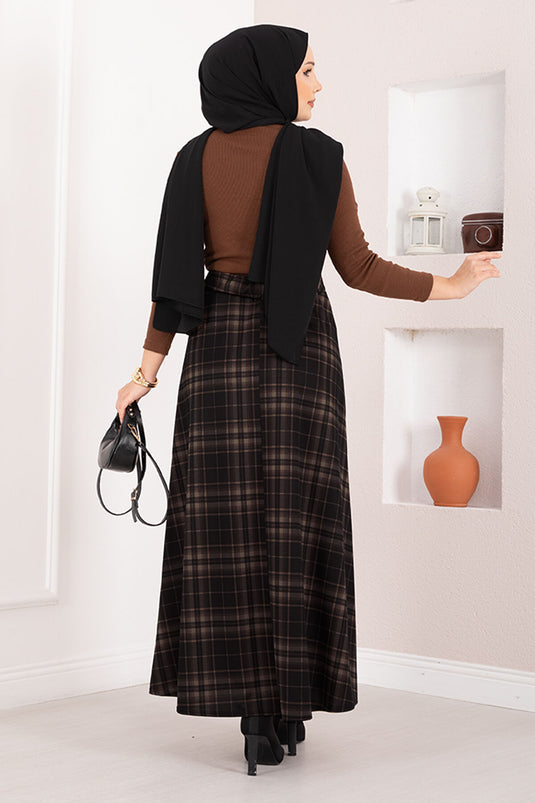 تنورة غوص منقوشة باللونين الأسود والمنك