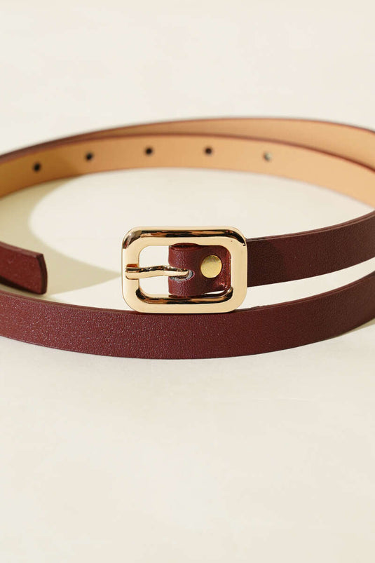 Ceinture fine bordeaux à boucle carrée dorée
