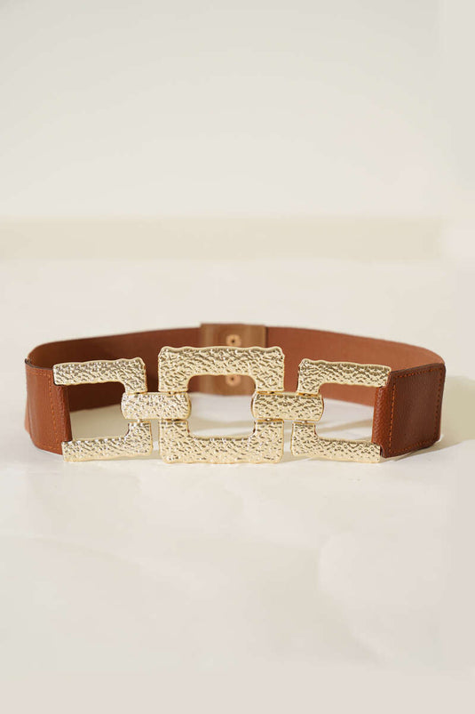 Ceinture élastique beige à boucle carrée et détails soignés
