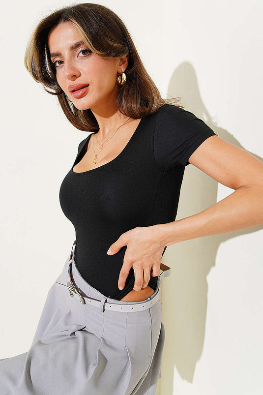 بودي كار ياكا بسحّاب أسود