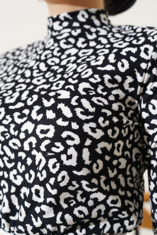 Blouse Col Roulé Motifs Mixtes Noir Blanc