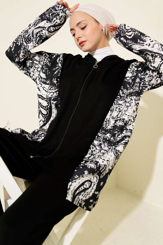 بدلة سوداء بسحاب من قطعتين بنقوش مختلطة