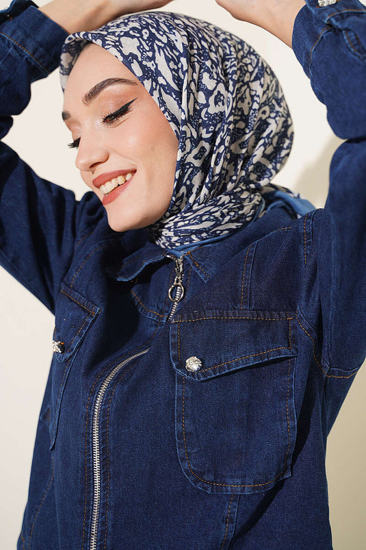 وشاح مزخرف أزرق