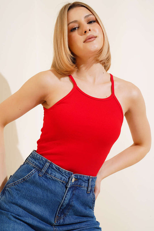 بدلة جسم كاميسول بأشرطة باللون الأحمر