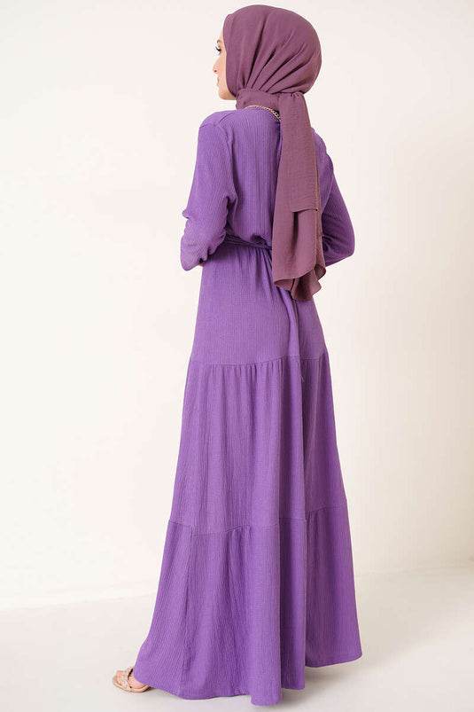 فستان من الكريب متعدد الطبقات بحزام أرجواني