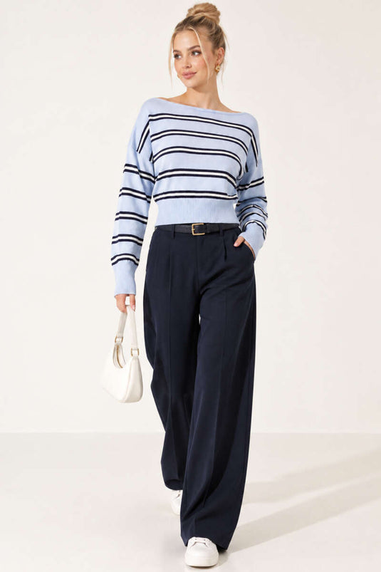 Blaue Gestreifte Strickbluse Mit Boot-Ausschnitt