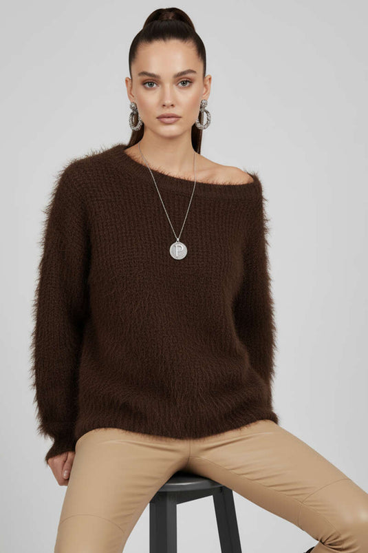 كنزة صوفية برقبة قارب، لون بني فاتح