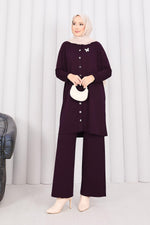 Ensemble En Tricot Violet Avec Broche Papillon Et Boutons