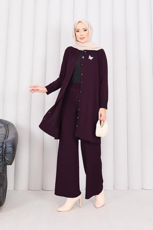 Completo In Maglia Viola Con Spilletta A Farfalla E Bottoni